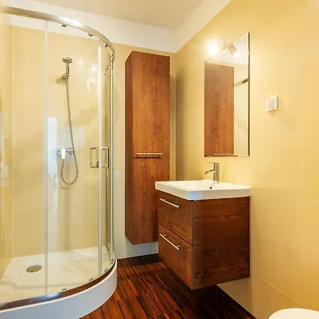 Better Rentral: Kobielska 6 With Free Parking And Park View Terrace * Warsaw